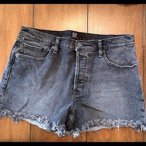 GAP High Rise button fly short